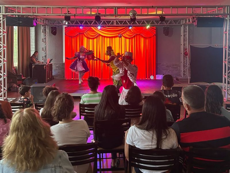 Abril encantado no Itatiaia Resort: a magia do circo para toda a família!